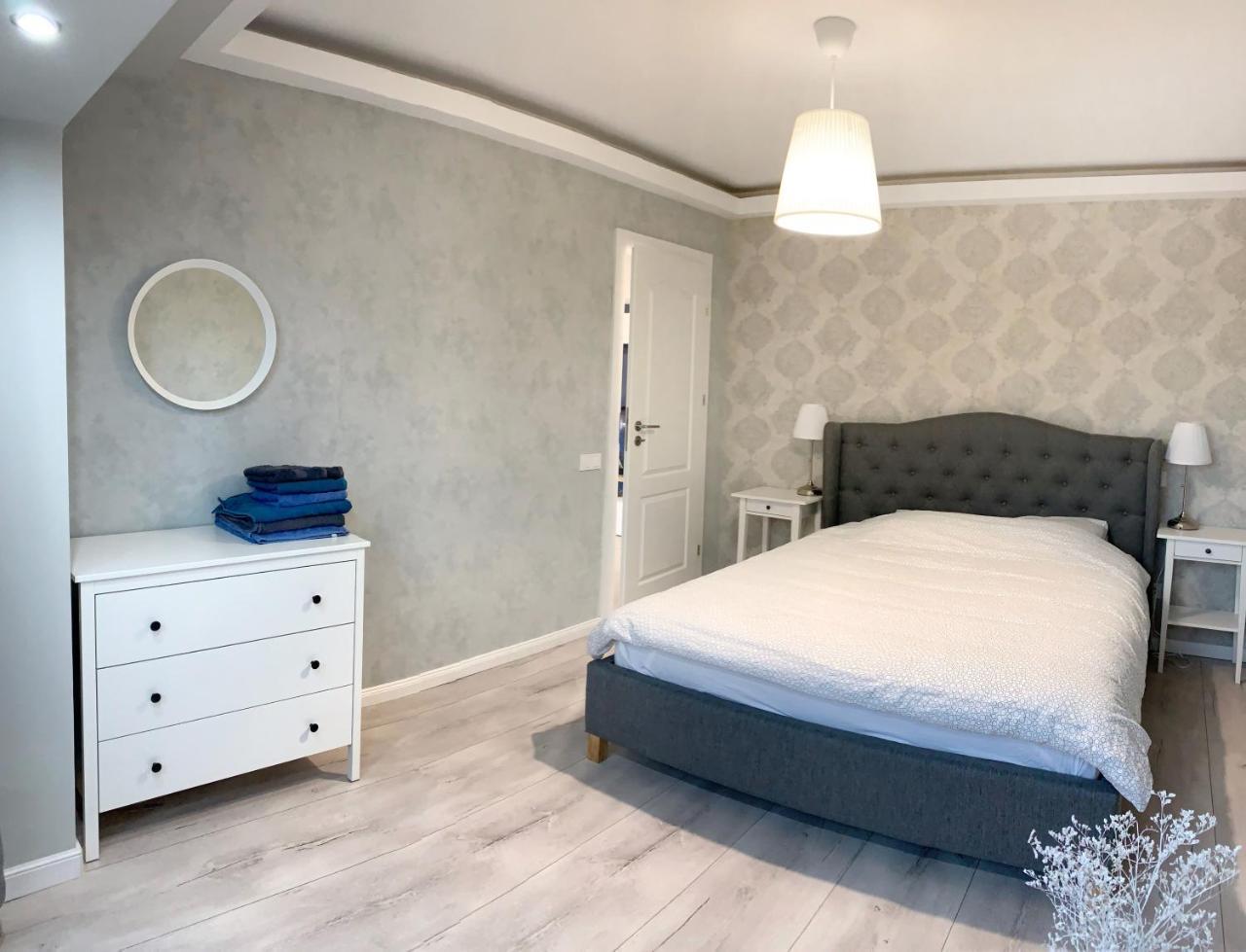 Zebra'S House Apartman Bukarest Kültér fotó