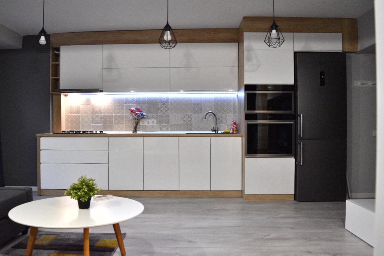 Zebra'S House Apartman Bukarest Kültér fotó
